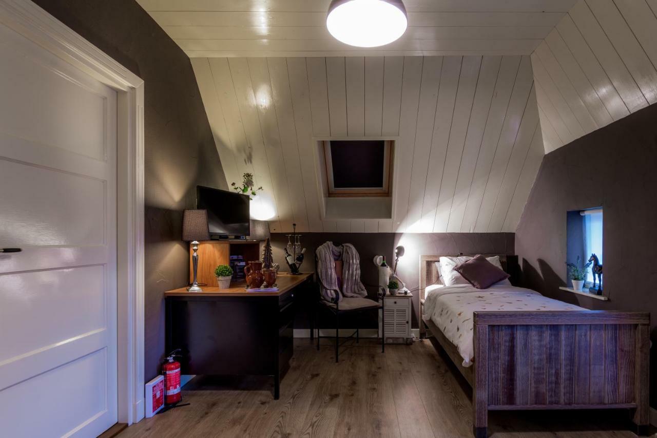 Bed En Breakfast Gees Esterno foto